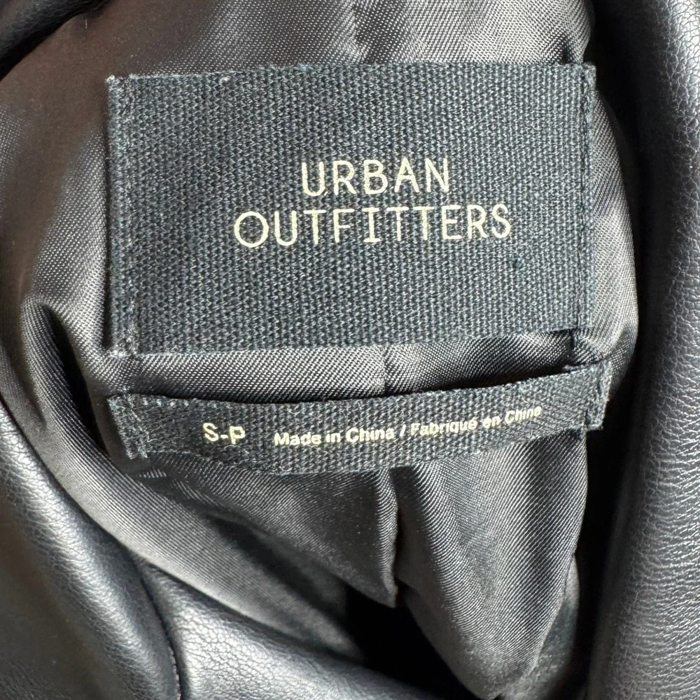 Urban Outfitters Lexi Oversized‎ Faux Leather Blazer Black Jacket Womens Small